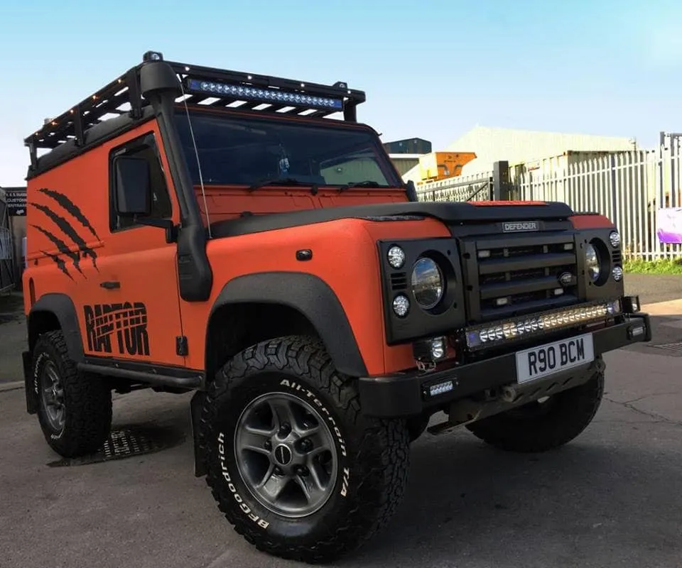 Toyota Hilux double cab with black aluminium canopy by Auto-Fit 4x4
